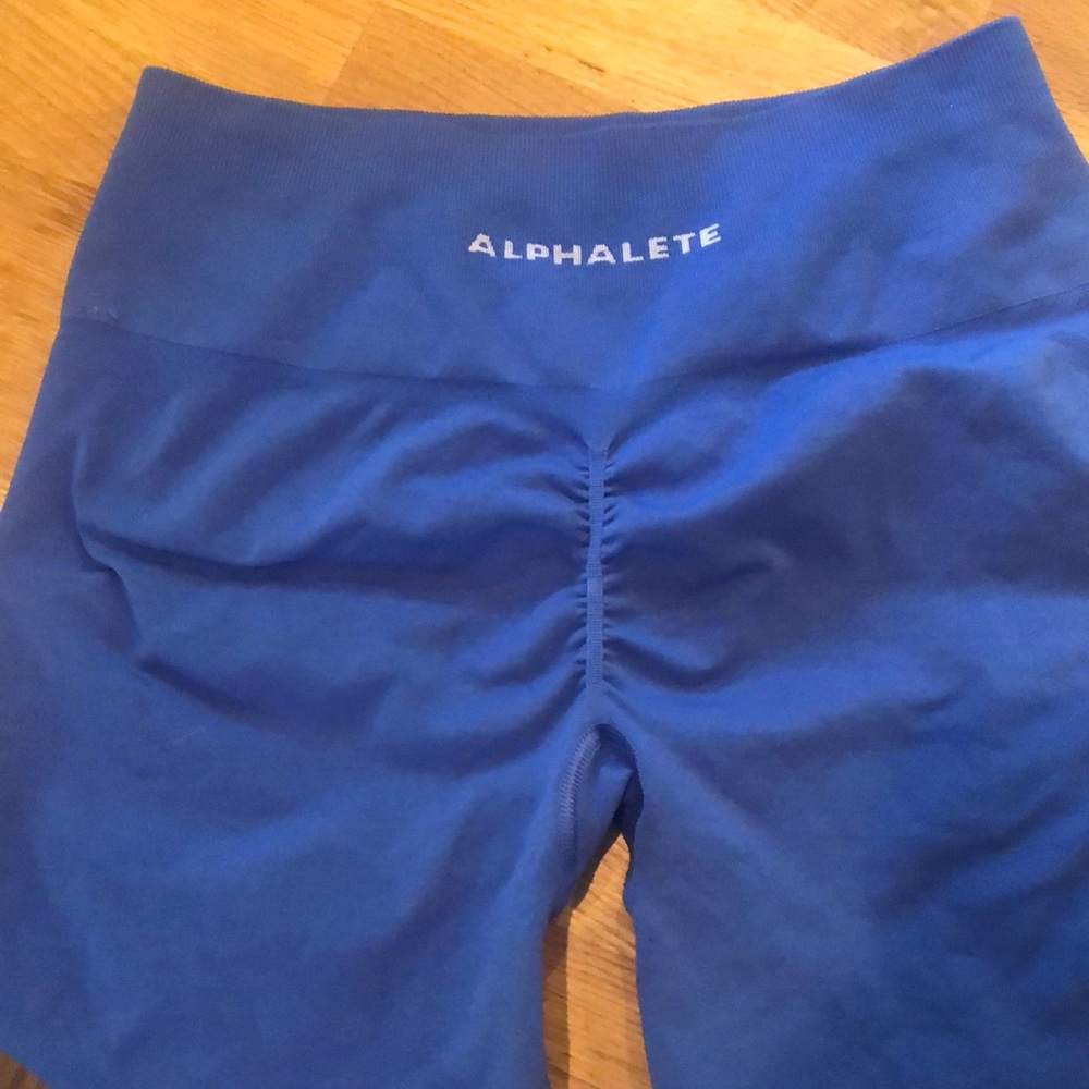 Alphalete Amplify 6.5in shorts size L